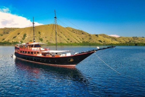KLM SAMANTA
