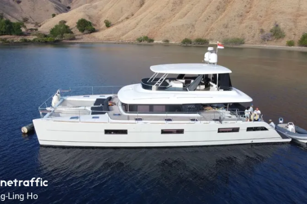 M/Y ATOOI